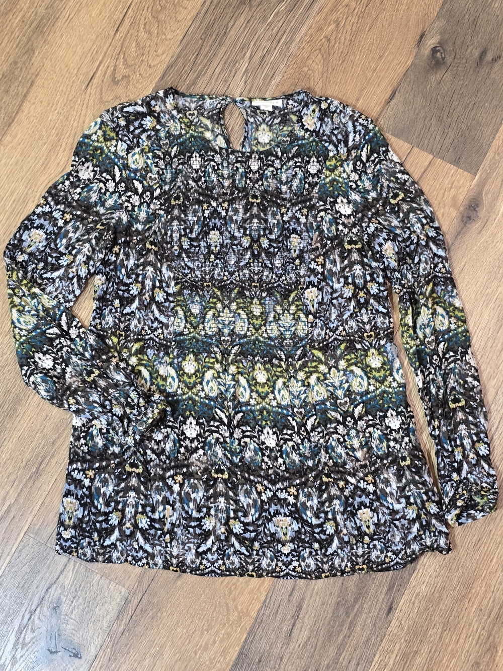 J•Jill Printed Long-Sleeve Women's Top in Black and Green